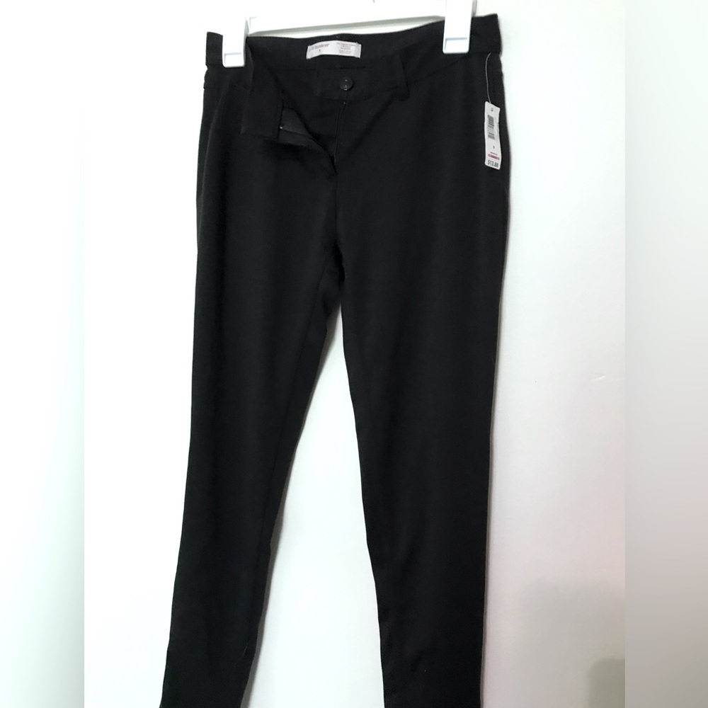 Brand new black jegging pants size 9